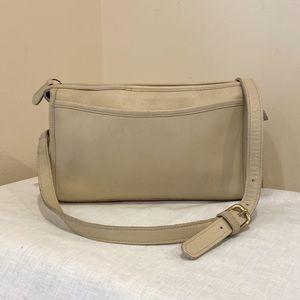 Vintage Coach Taylor Crossbody / Shoulder Bag, Coach #G4N-9944